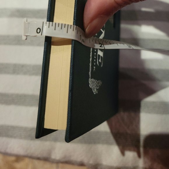 NIB Royal Selangor V & A Museum Wine Record Book - Picture 12 of 12